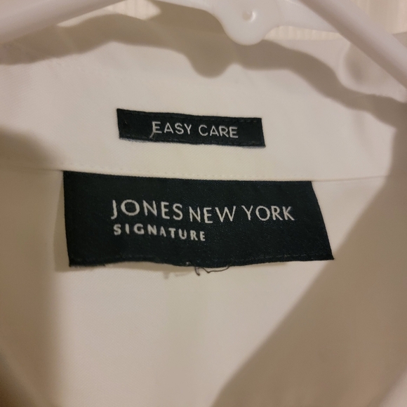 Pre-loved Jones New York white button down,Gap houndstooth ankle length pants. - Picture 8 of 12